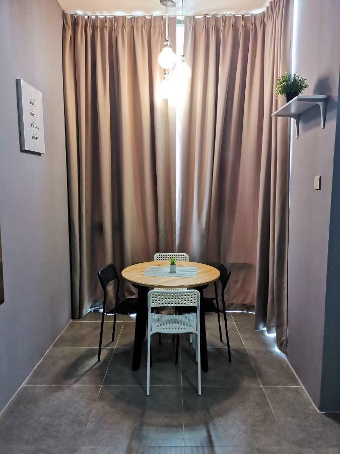 Proper Suites@Empire Damansara Petaling Jaya Esterno foto